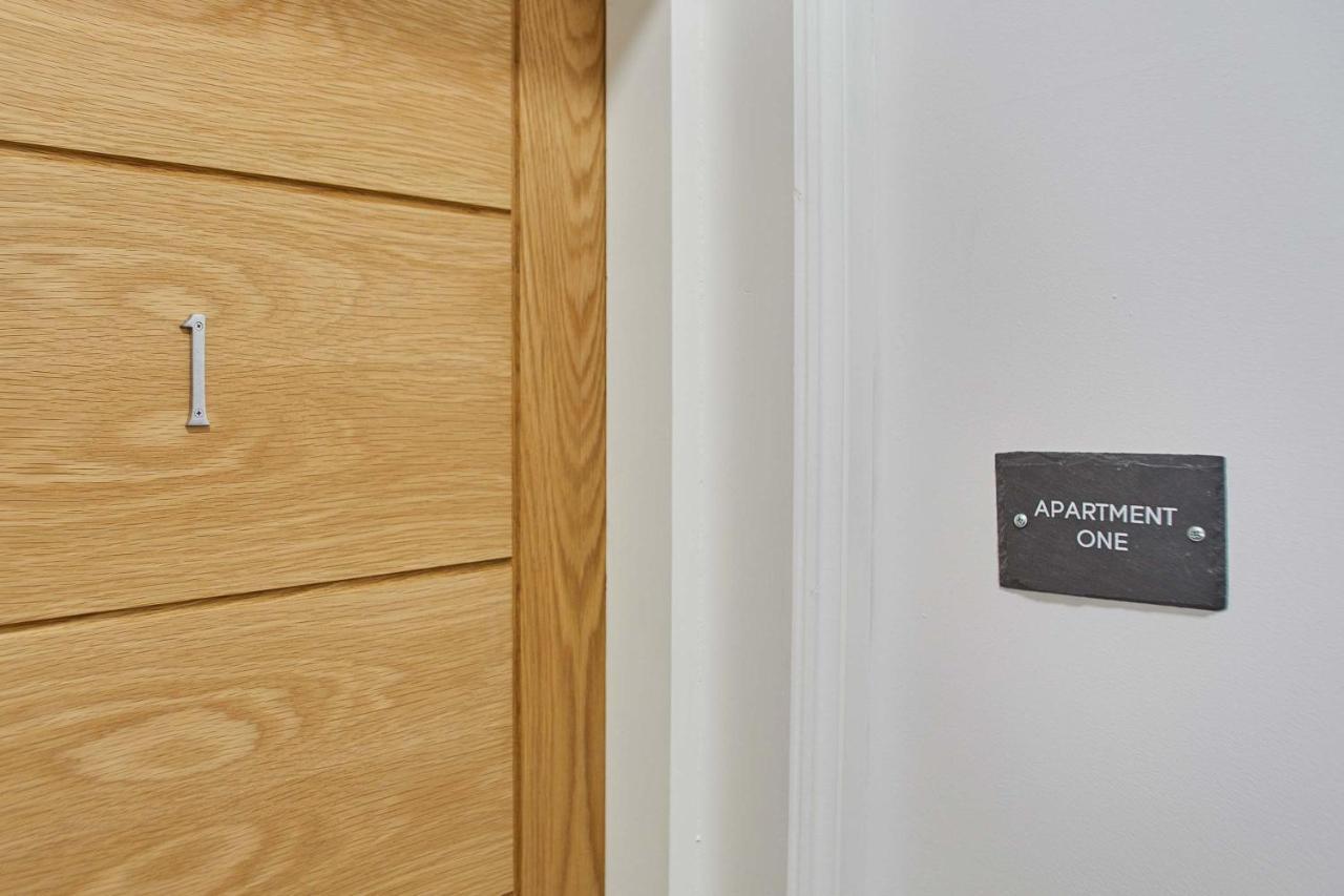 Host & Stay - Apartment One, Hudsons Yard House Whitby Buitenkant foto